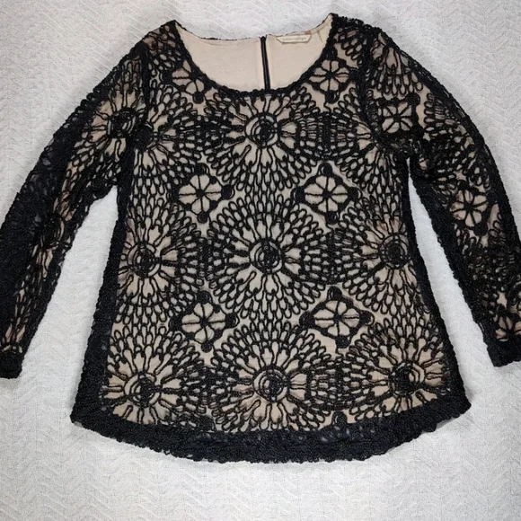 Romantic Floral Supreme Soutache Black Crochet Tunic Top Like New. - Picture 2 of 7